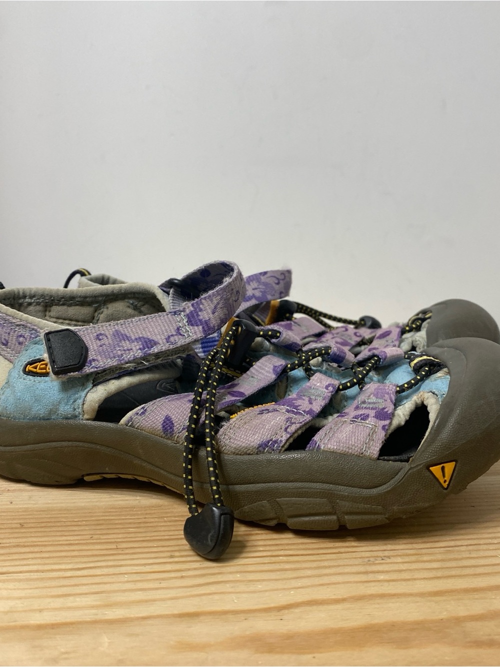 Keen Newport H2 Outdoor Waterproof Sandals Youth Purple Girls Size 3